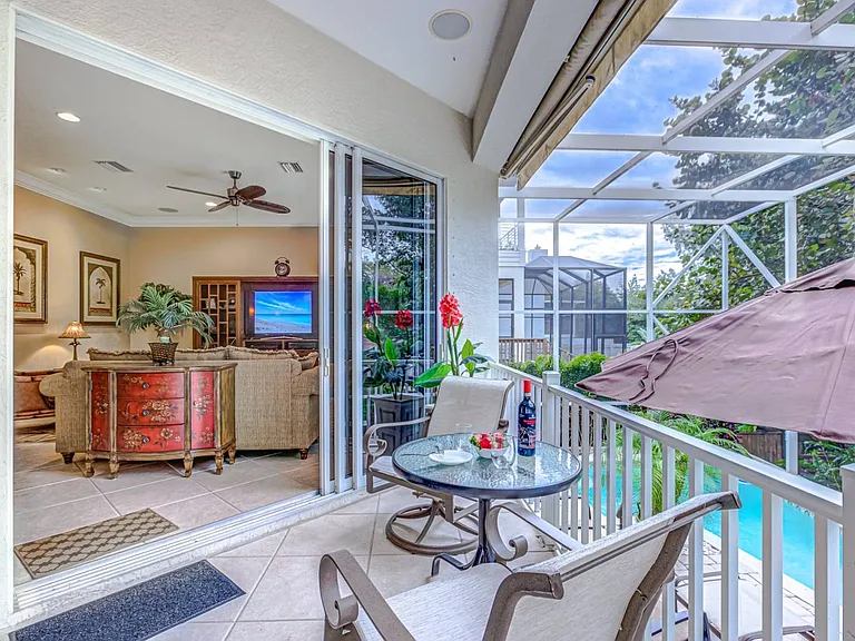 454 Island Cir — Photo 7