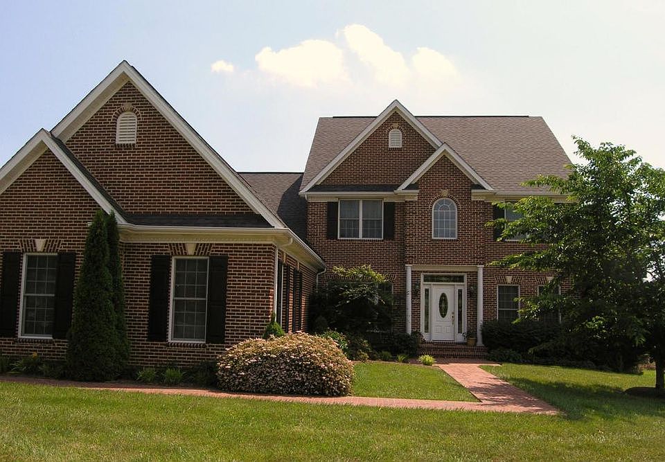 1st image of 670 Loretto Dr