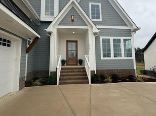 1061 Azalea Garden Cir, Raleigh, NC 27603