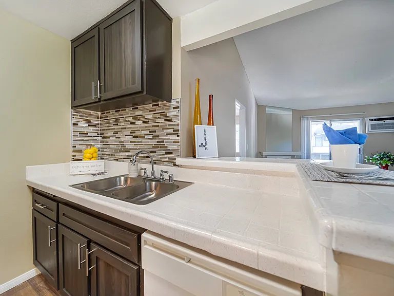 Chatsworth Pointe Apartment Homes — Photo 14