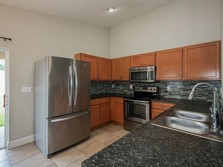5062 Belmont Park Ln — Photo 7