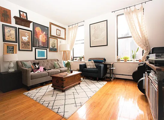 Rented by R New York | media 22