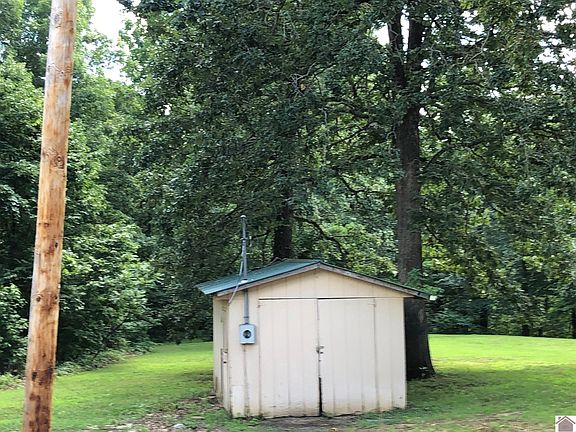4th image of 51 Hook Ln
