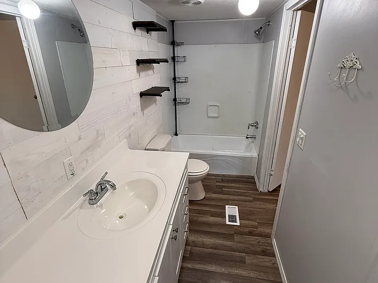 157A Hahn St — Photo 12