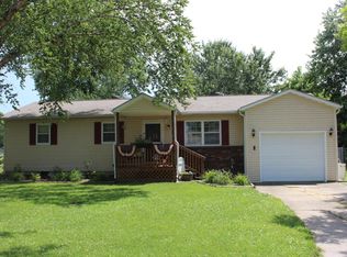 1425 Coral Way, Carbondale, IL 62901