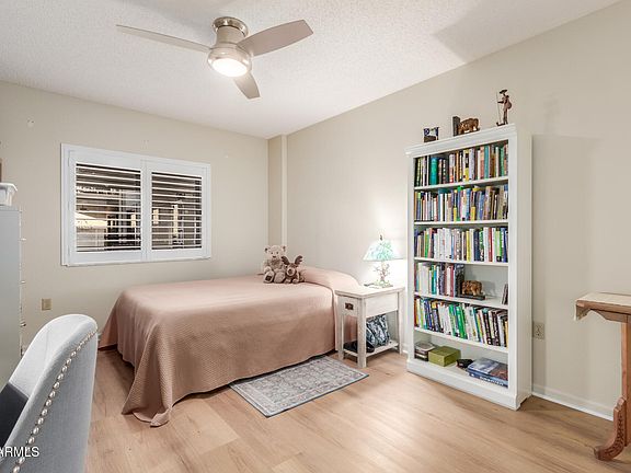 3rd image of 10330 W THUNDERBIRD Boulevard #A213