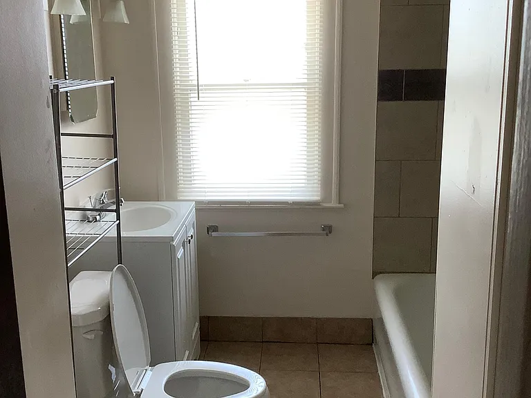 17831 Hillgrove Ave #UP — Photo 4