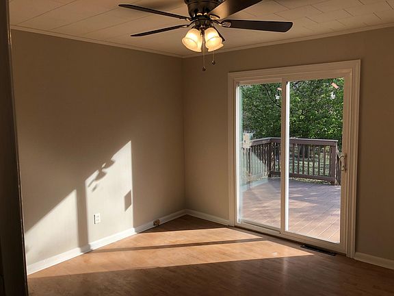 5th image of 32 Alice Ave