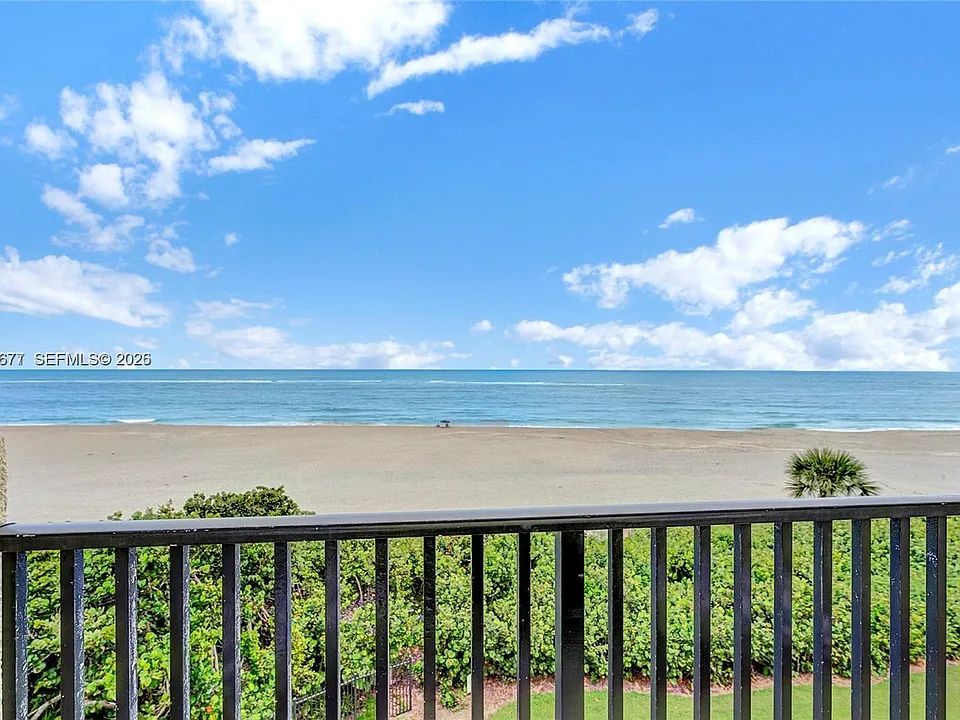 400 Ocean Trail Way #401