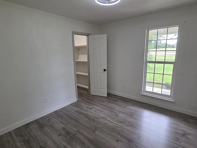 4848 FM 2484 — Photo 19