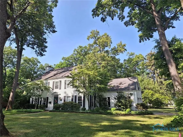 3015 Pembroke Rd, Toledo, OH 43606