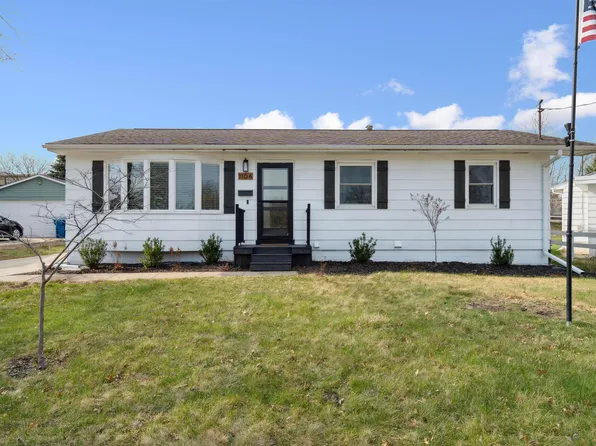 1104 Columbus Dr, Waterloo, IA 50702