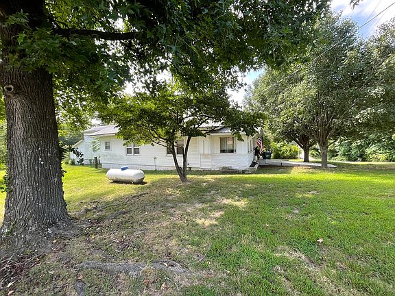 4th image of 308 S Maple Street