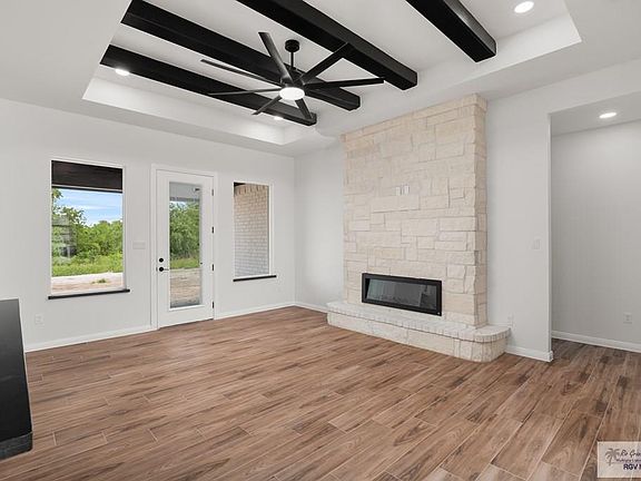 5th image of 816 Milania Dr