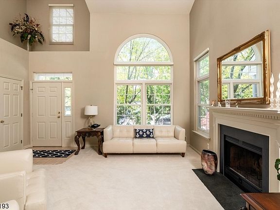3rd image of 55 Harvard Cir