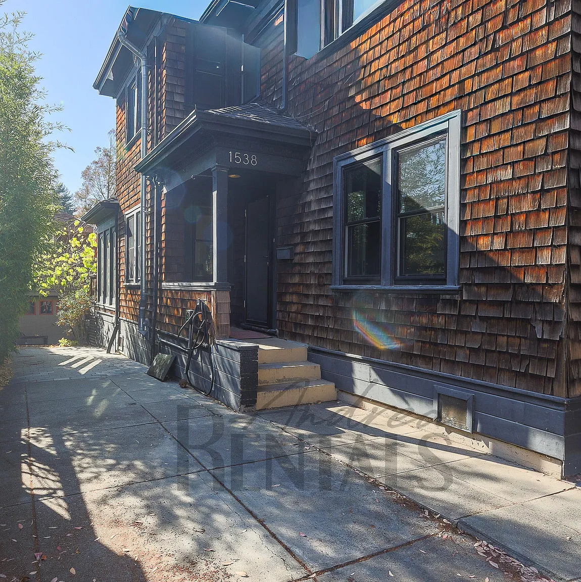 3 bed, 2.5 bath, 1874 sqft, $8,500 — Photo 1