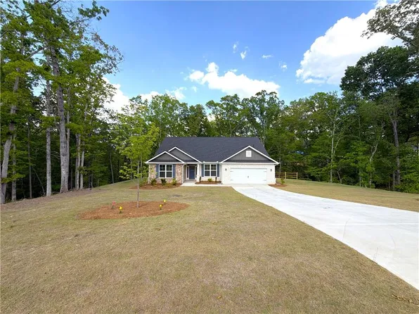 3305 Trevi Trl, Douglasville, GA 30135