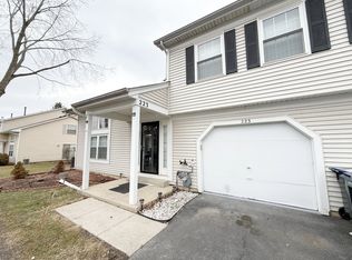 223 Butternut Ln, Streamwood, IL 60107