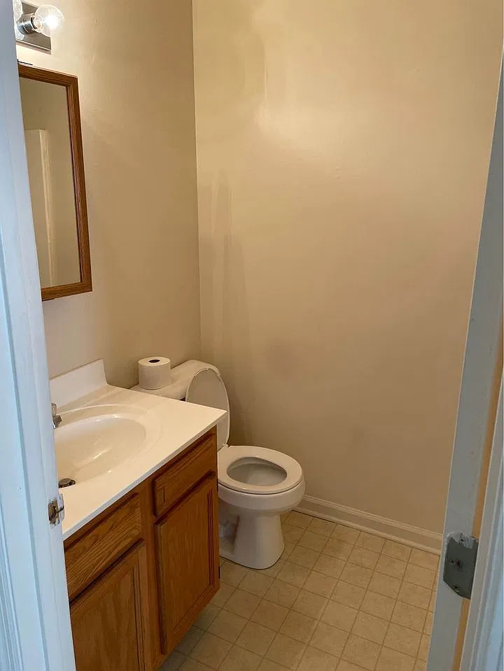 201 Aqueduct Drive — Photo 4