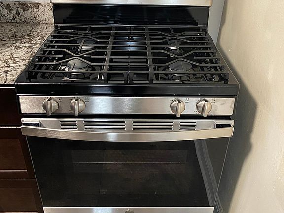 5th image of 14460 Superior Rd