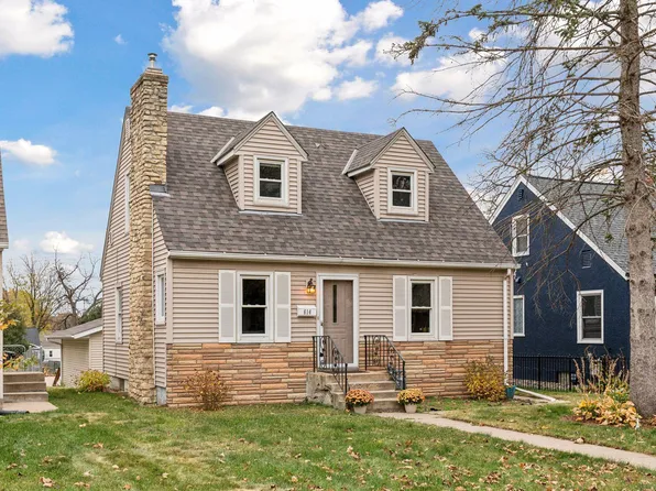 614 17th Ave N, South Saint Paul, MN 55075