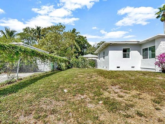 2nd image of 8550 NE 8th Ct #8550