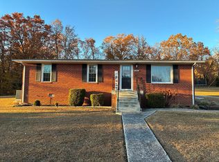 380 J C Kelly Rd, Hopkinsville, KY 42240