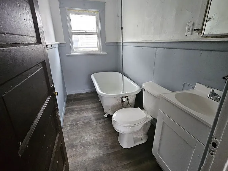 626 E 23rd St #2 — Photo 6