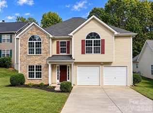 5124 Eagle Creek Dr, Charlotte, NC 28269