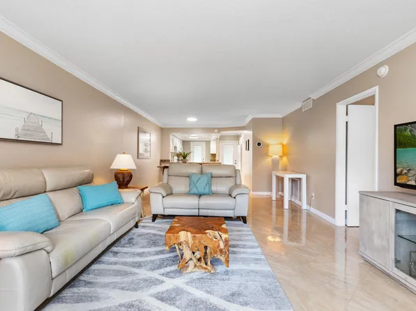 2731 NE 14th Street #228, Pompano Beach, FL 33062