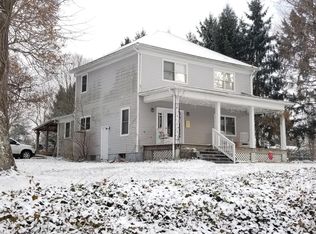 2363 Maple Ave, Fayetteville, WV 25840