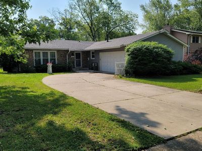 (Undisclosed Address), North Aurora, IL, 60542