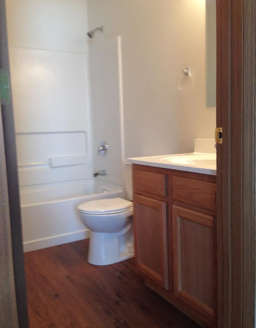 2 bed, 1100 sqft, $1,890 — Photo 2