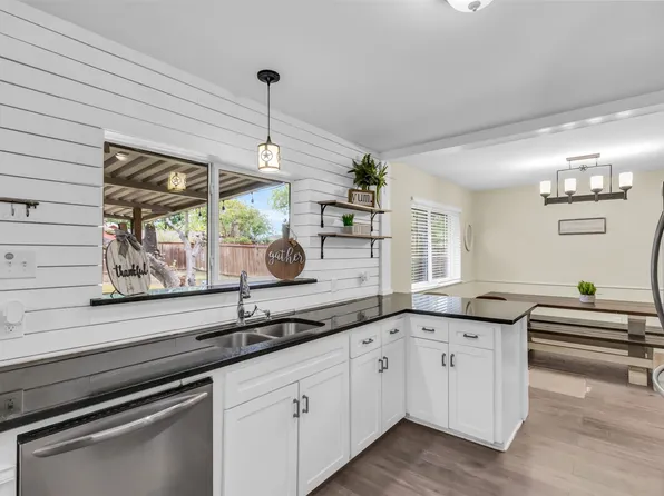 4210 Southridge Dr, Rowlett, TX 75088