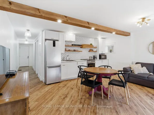 52 Picton Main St, Prince Edward County, ON K0K 2T0