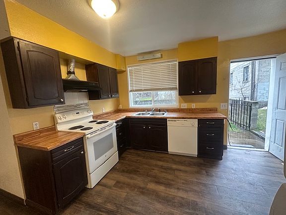 3rd image of 325 Main Ave #1