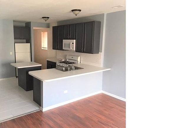 4th image of 2427 W Taylor St #3