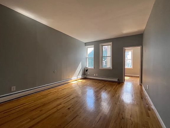 4th image of 1048 Broadway #404
