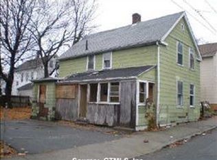 25 Belden St, New London, CT 06320