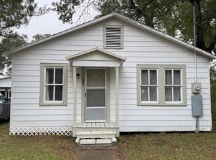 310 N 9th St, Eunice, LA 70535