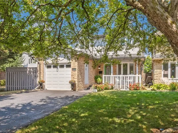 2407 Hemlock Ct, Burlington, ON L7M 1X7