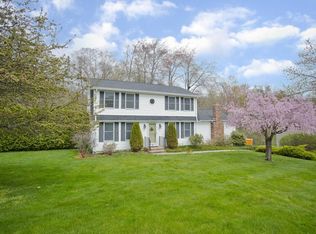15 Brookside Dr, Feeding Hills, MA 01030