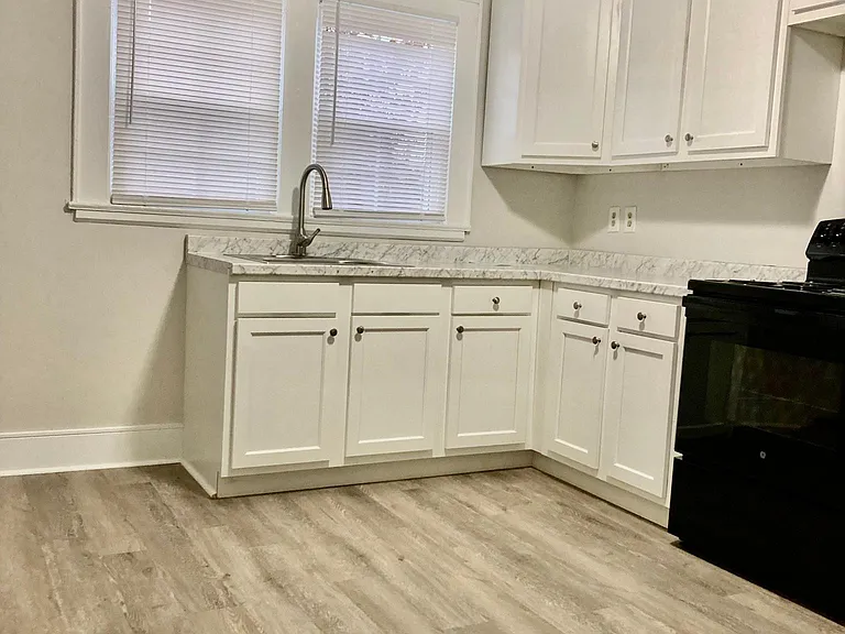 609 Hickory Ave — Photo 3