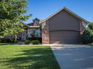 654 N Spout Spring St, Nixa, MO 65714