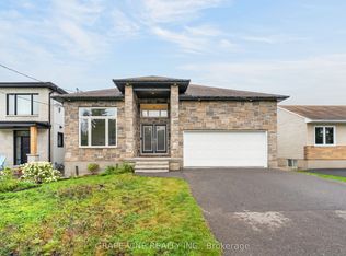 1592 Rosebella Ave, Ottawa, ON K1T 1G1