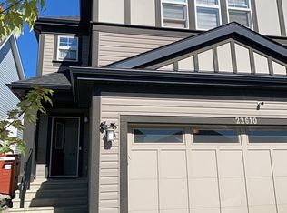 22610 94a Ave NW, Edmonton, AB T5T7B2