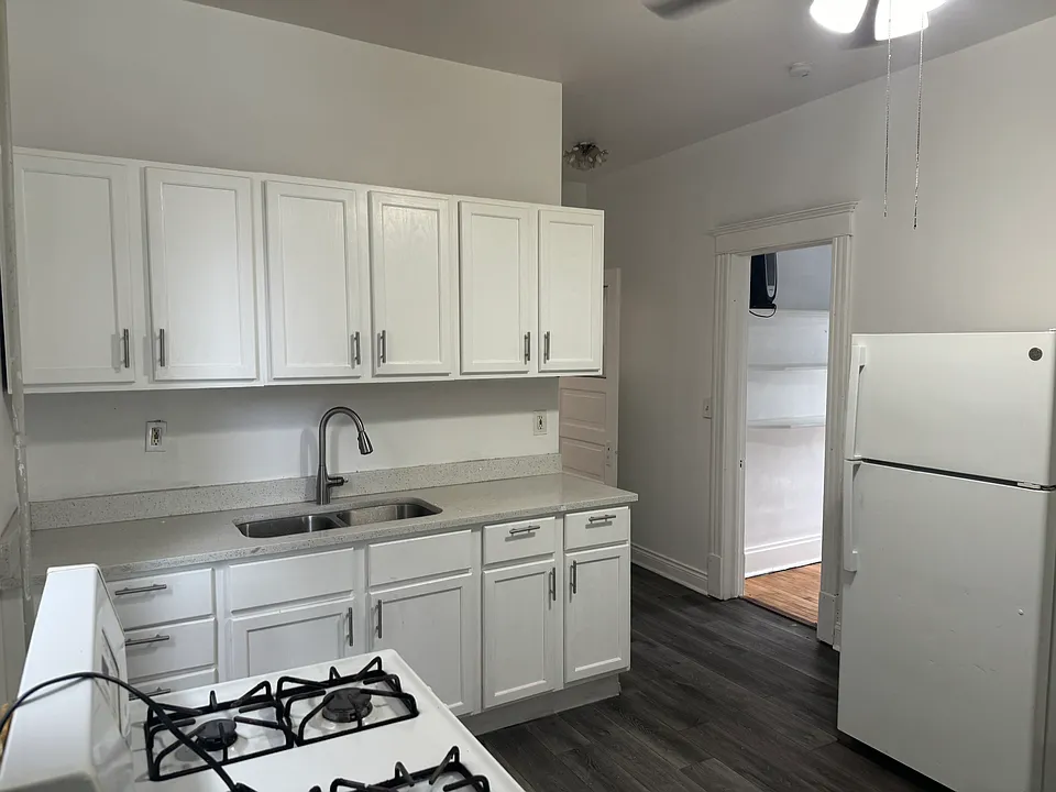 2222 W 23rd Pl #2