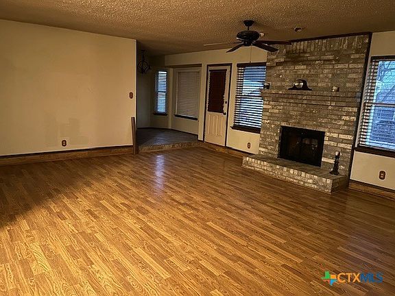 3rd image of 2401 Kirk Cir