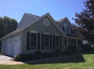 6151 Versailles Rd, Lake View, NY 14085