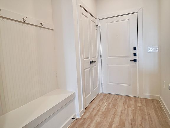 5th image of 107 Folsom St #2145